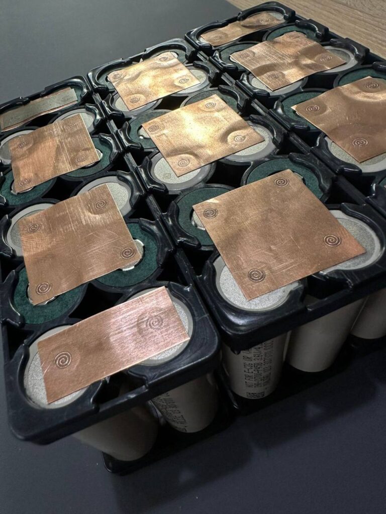 Battery modules with welded copper busbars